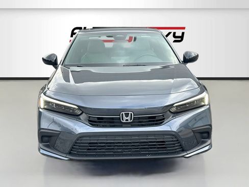 Used 2025 Honda Civic Sport image 2