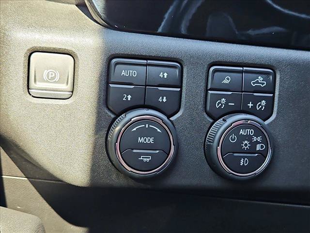 Used 2022 Chevrolet Silverado 1500 LTZ AWD/4WD image 17