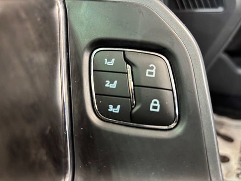 Used 2023 Ford F150 Lariat AWD/4WD image 26