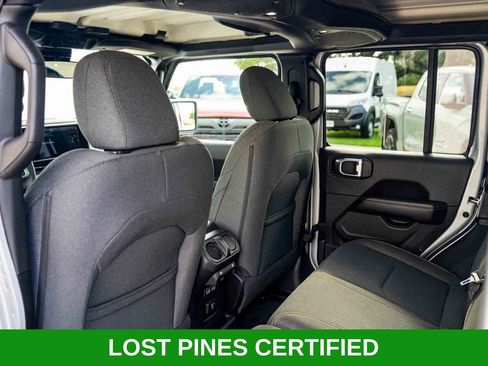 Used 2024 Jeep Wrangler Unlimited Sahara AWD/4WD image 23
