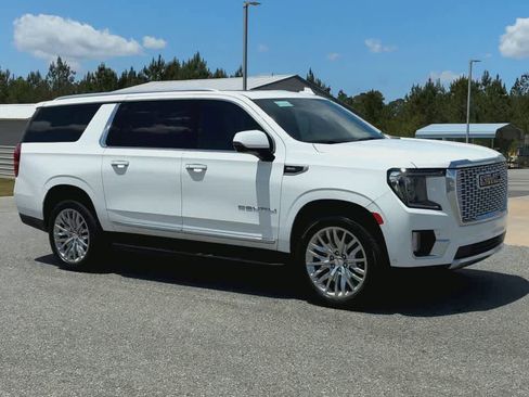 Used 2024 GMC Yukon XL Denali w/ Advanced Technology Package RWD image 2