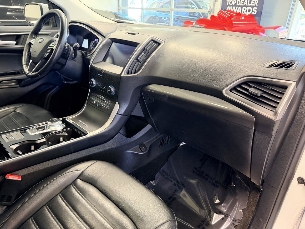 Used 2019 Ford Edge SEL w/ Equipment Group 201A AWD/4WD image 24