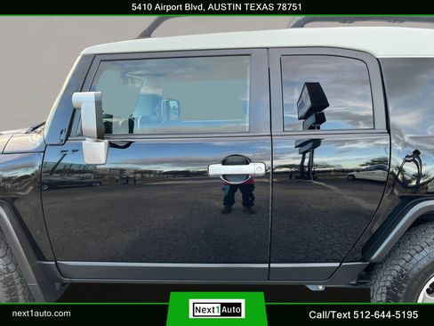 Used 2012 Toyota FJ Cruiser 2WD w/ Upgrade Pkg image 12