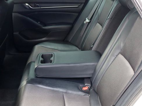 Used 2018 Honda Accord Sport image 18