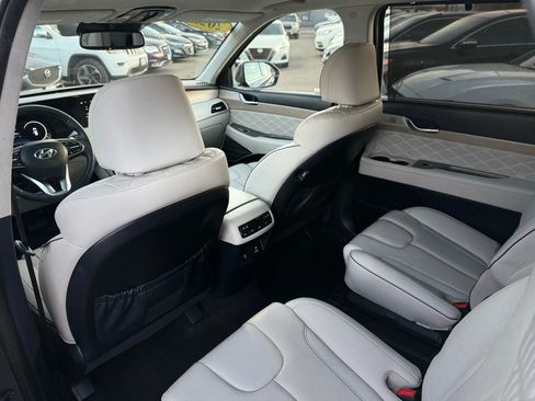 Used 2022 Hyundai Palisade Calligraphy w/ Cargo Package image 15