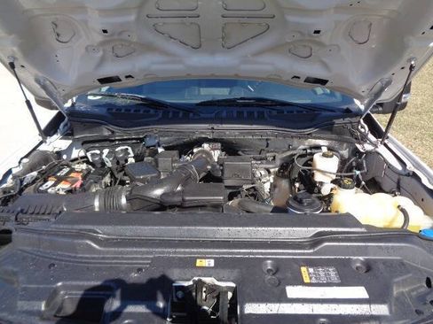 Used 2022 Ford F250 XL w/ Power Equipment Group AWD/4WD image 31