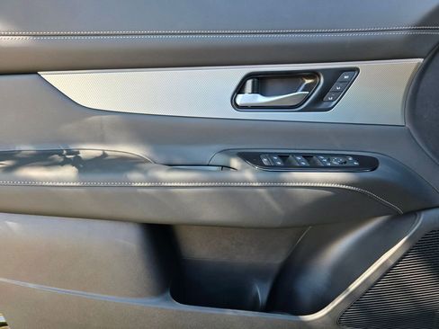 New 2026 Nissan Murano Platinum AWD/4WD image 17