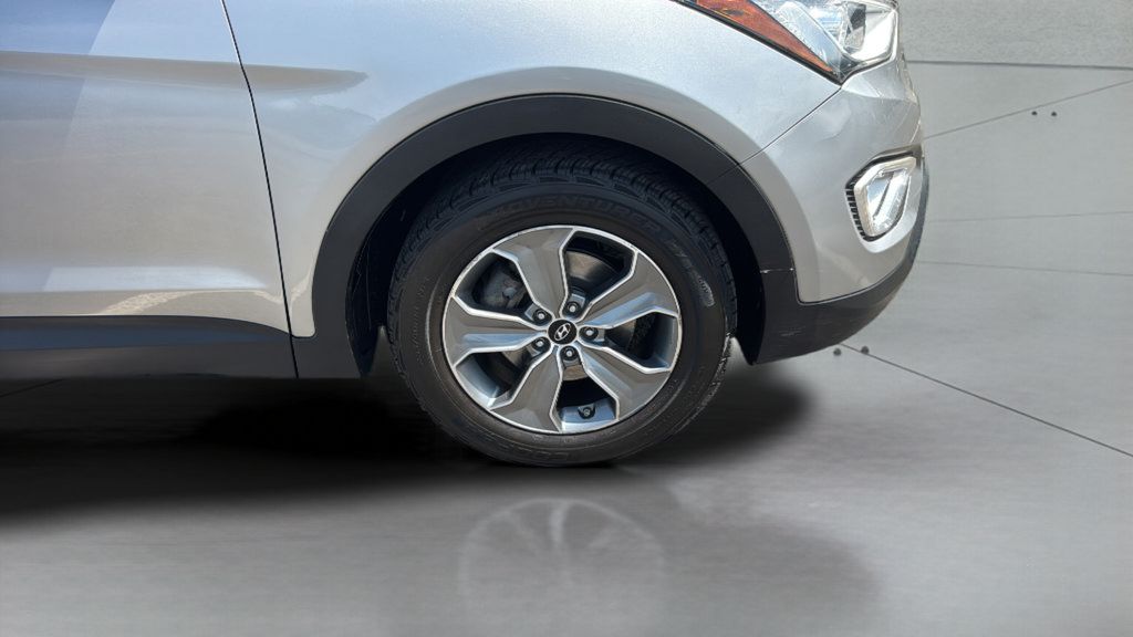 Used 2016 Hyundai Santa Fe SE AWD/4WD image 34
