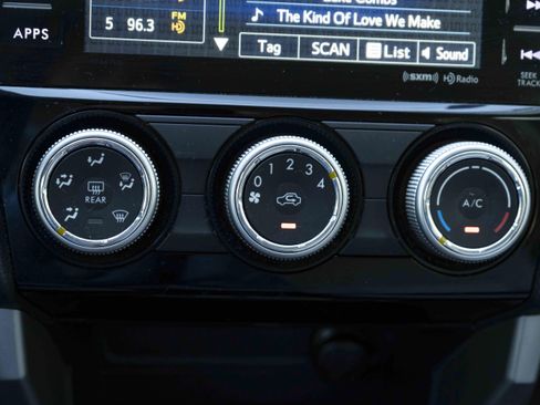 Used 2016 Subaru Forester 2.5i Premium image 31