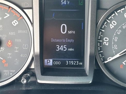 Certified 2020 Toyota Tacoma TRD Sport image 23