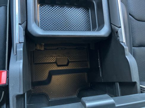 Used 2022 RAM 1500 Laramie image 24