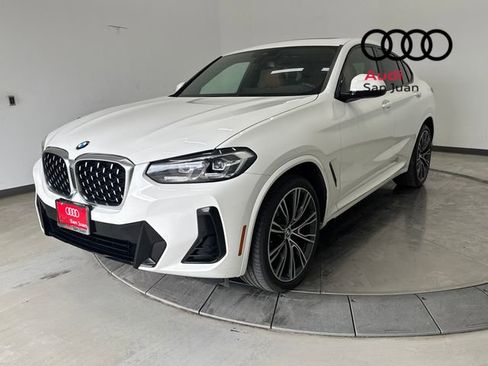 Used 2022 BMW X4 xDrive30i w/ M Sport Package 2 image 3