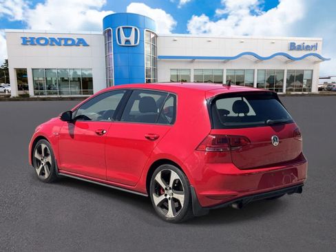 Used 2017 Volkswagen GTI SE FWD image 3