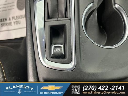 Used 2023 Chevrolet Equinox LT FWD image 33