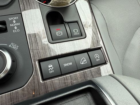 Used 2021 Toyota Highlander Platinum image 35