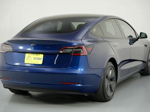 Used 2023 Tesla Model 3 Standard Range image 53