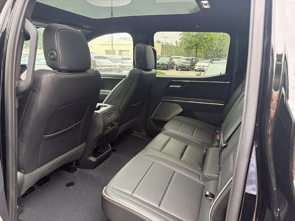 Used 2026 GMC Sierra EV Denali AWD/4WD image 9