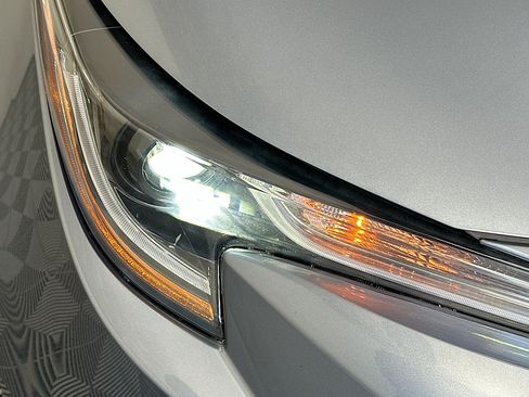 Used 2024 Toyota Corolla LE FWD image 9