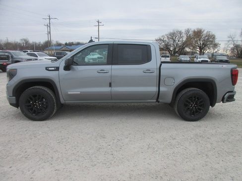 New 2026 GMC Sierra 1500 Elevation image 10