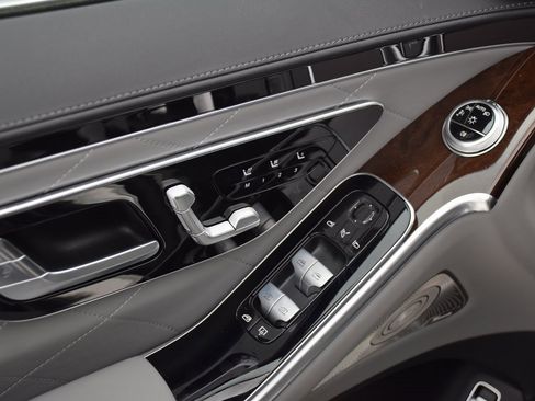New 2025 Mercedes-Benz S 580 4MATIC Sedan image 20