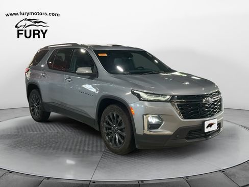 Used 2023 Chevrolet Traverse RS AWD/4WD image 1