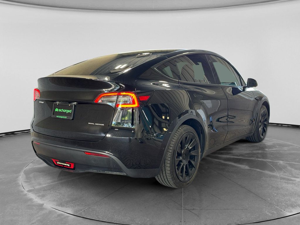 Used 2021 Tesla Model Y Long Range AWD/4WD image 3