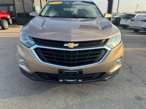 Used 2019 Chevrolet Equinox LT image 3