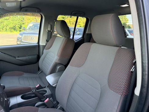 Used 2012 Nissan Frontier PRO-4X AWD/4WD image 22