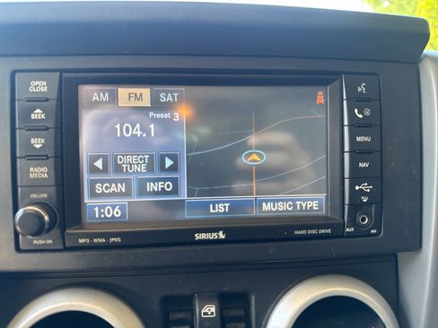 Used 2008 Jeep Wrangler Unlimited Sahara AWD/4WD image 18