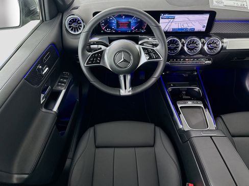 Certified 2025 Mercedes-Benz GLB 250 4MATIC image 29