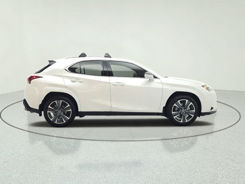 Used 2023 Lexus UX 250h AWD w/ Accessory Package (A2) image 4