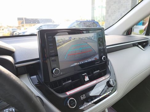 Used 2022 Toyota Corolla Cross LE image 14