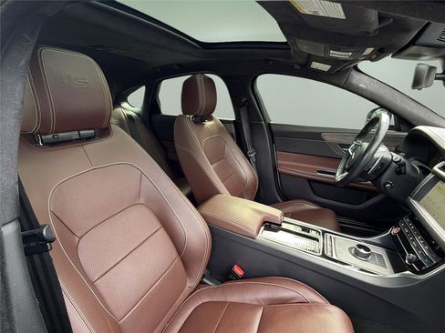 Used 2019 Jaguar XF S AWD/4WD image 20