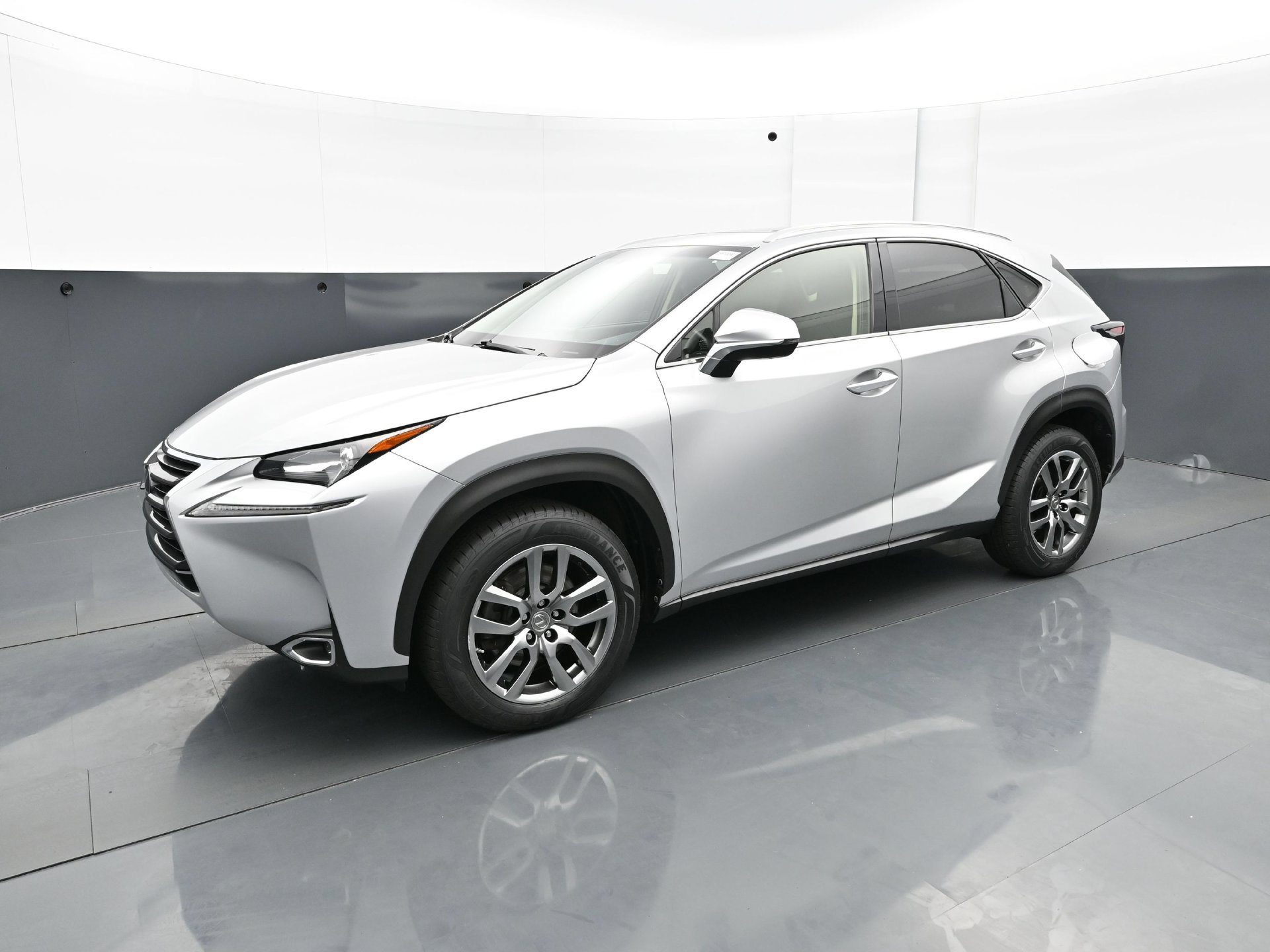 Used 2015 Lexus NX 200t AWD w/ Premium Package image 2