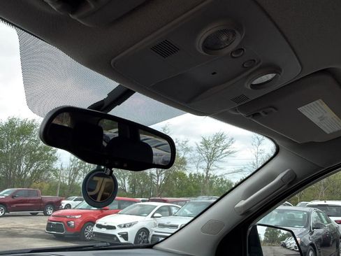 Used 2017 Chevrolet Traverse LT w/ LPO, 'HIT The Road' Package image 29