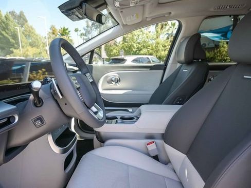 New 2026 Hyundai Ioniq 9 Limited AWD/4WD image 21