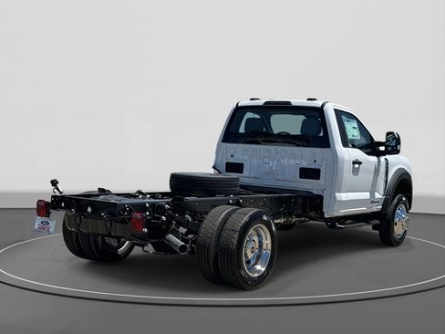 New 2025 Ford F550 2WD Regular Cab Super Duty image 5