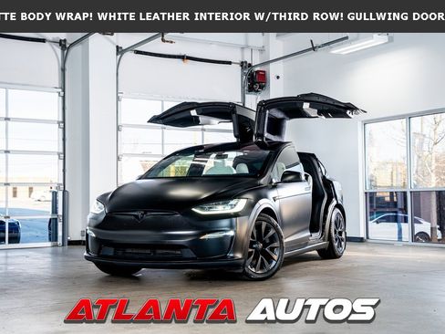 Used 2022 Tesla Model X Plaid image 1