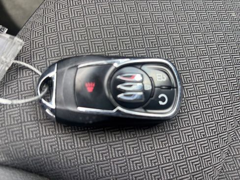 Used 2025 Buick Encore GX Preferred FWD image 21