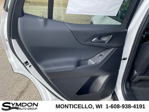 New 2026 Chevrolet Equinox LT w/ Convenience Package II image 18