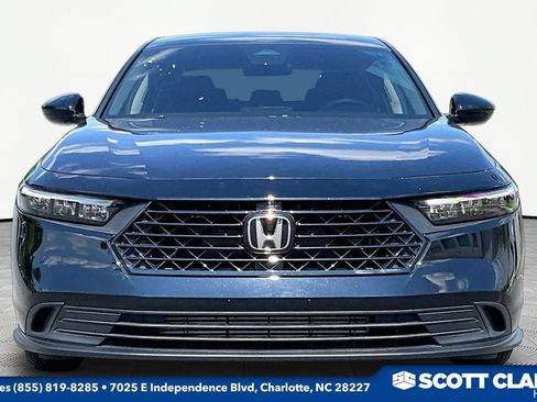 Used 2025 Honda Accord LX image 2