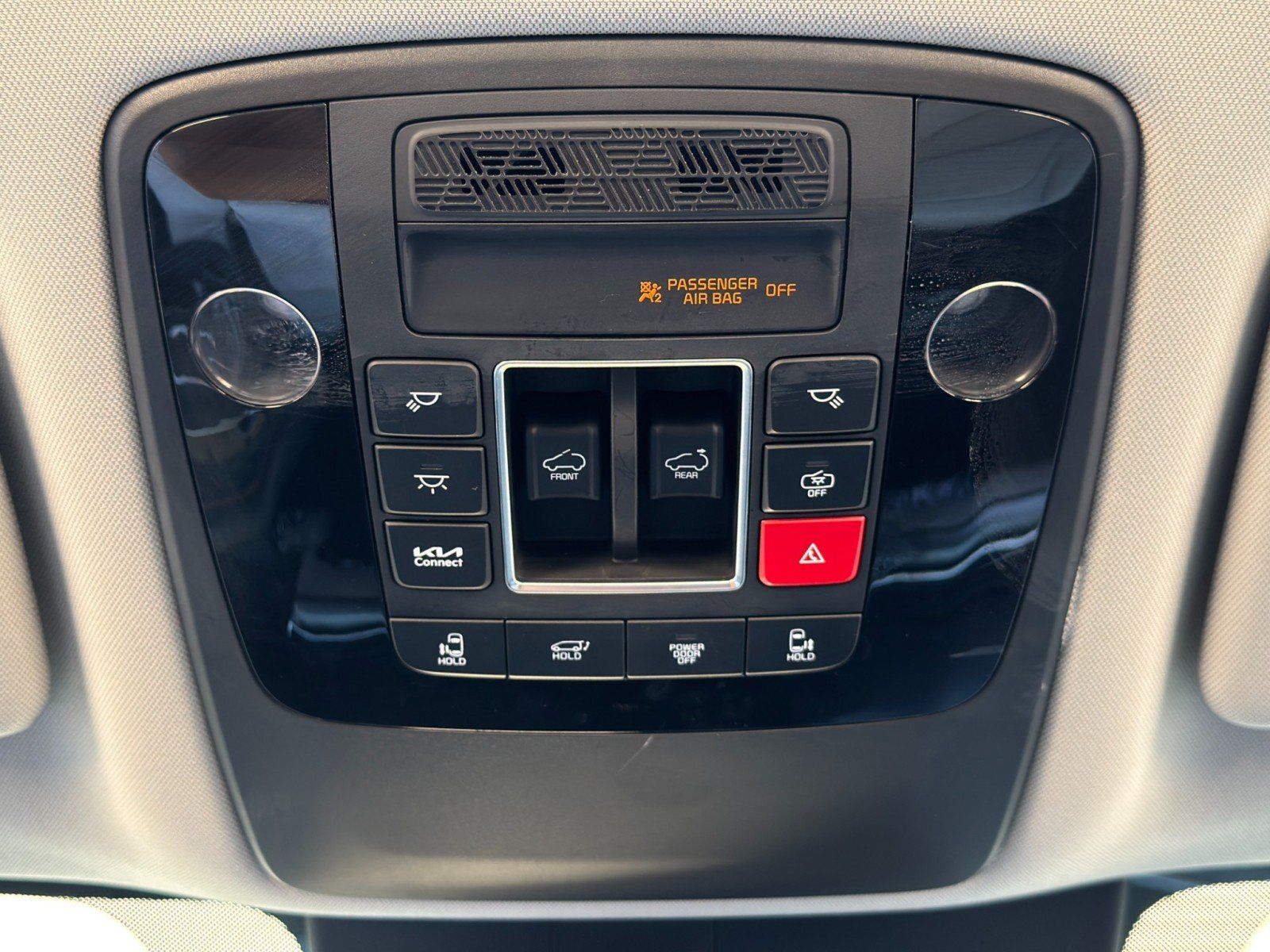 Used 2025 Kia Carnival SX Prestige FWD image 37