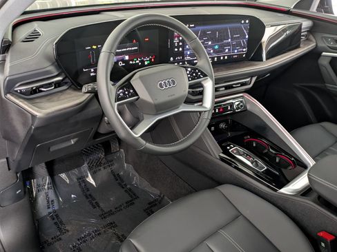 Used 2025 Audi Q5 Premium w/ Convenience Package AWD/4WD image 15