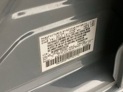 Used 2025 Nissan Sentra SR FWD image 37