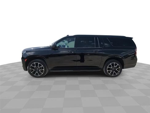 Used 2021 Chevrolet Suburban RST w/ Rear Media and Nav Package RWD image 5