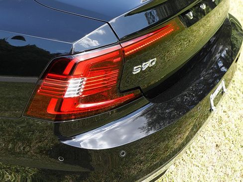 Used 2023 Volvo S90 B6 Plus AWD/4WD image 29