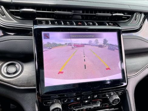 Used 2023 Jeep Grand Cherokee L Overland w/ Rear Seat Video Group I AWD/4WD image 11