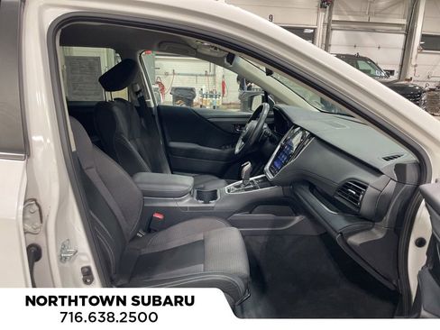 Used 2022 Subaru Outback Premium image 3