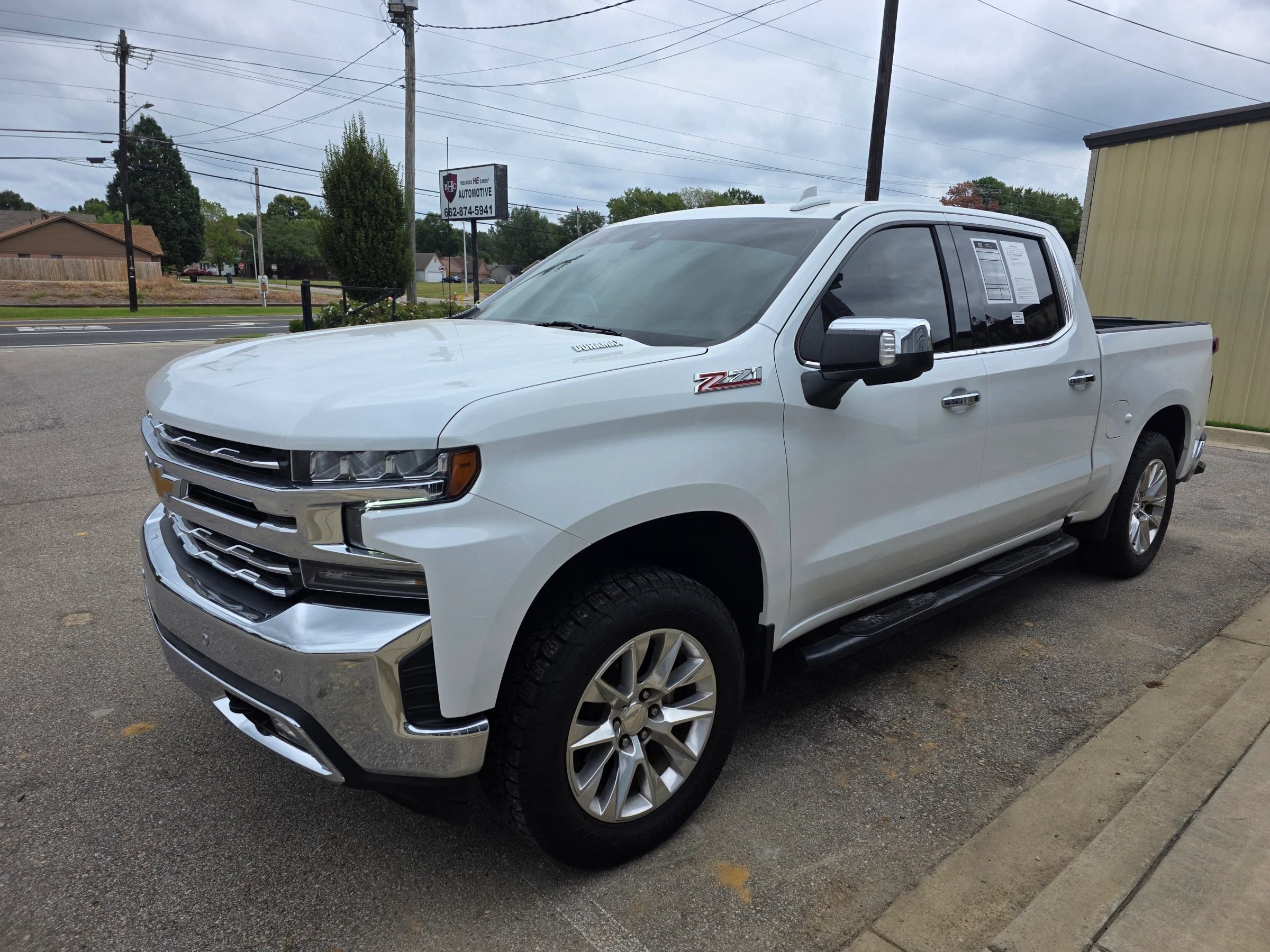 Used 2022 Chevrolet Silverado 1500 LTZ w/ LTZ Premium Package AWD/4WD image 4