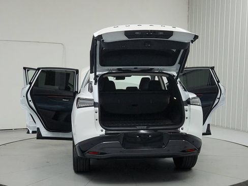 Used 2025 Nissan Murano Platinum w/ Cargo Package AWD/4WD image 14